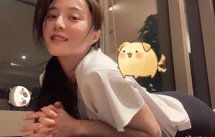 喂海绵宝宝吃汉堡